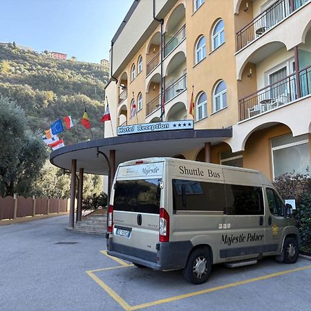 Majestic Palace Malcesine Luaran gambar