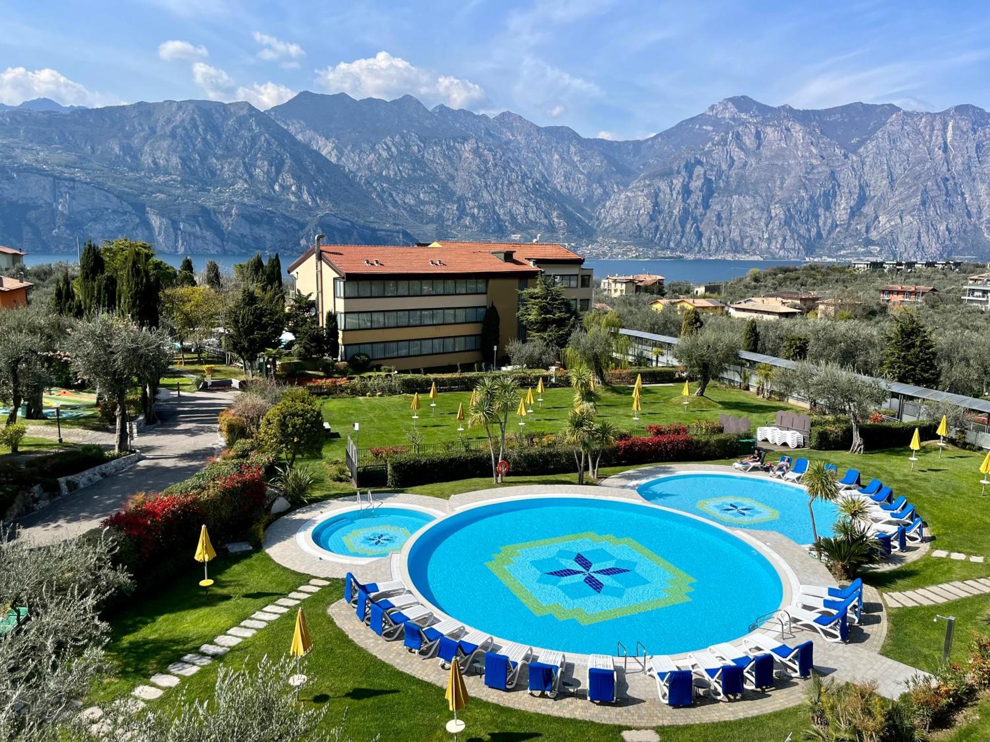 Majestic Palace Malcesine Luaran gambar