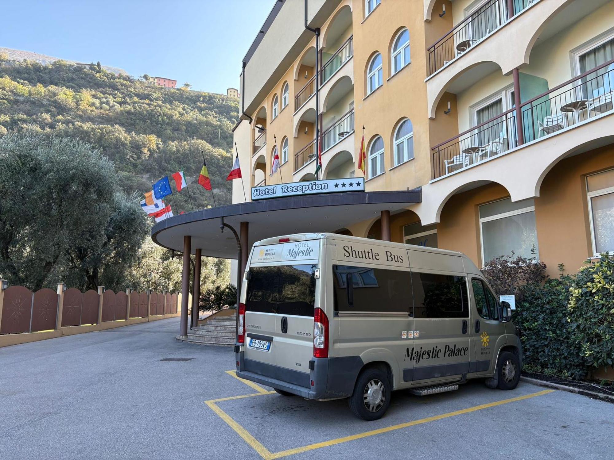 Majestic Palace Malcesine Luaran gambar